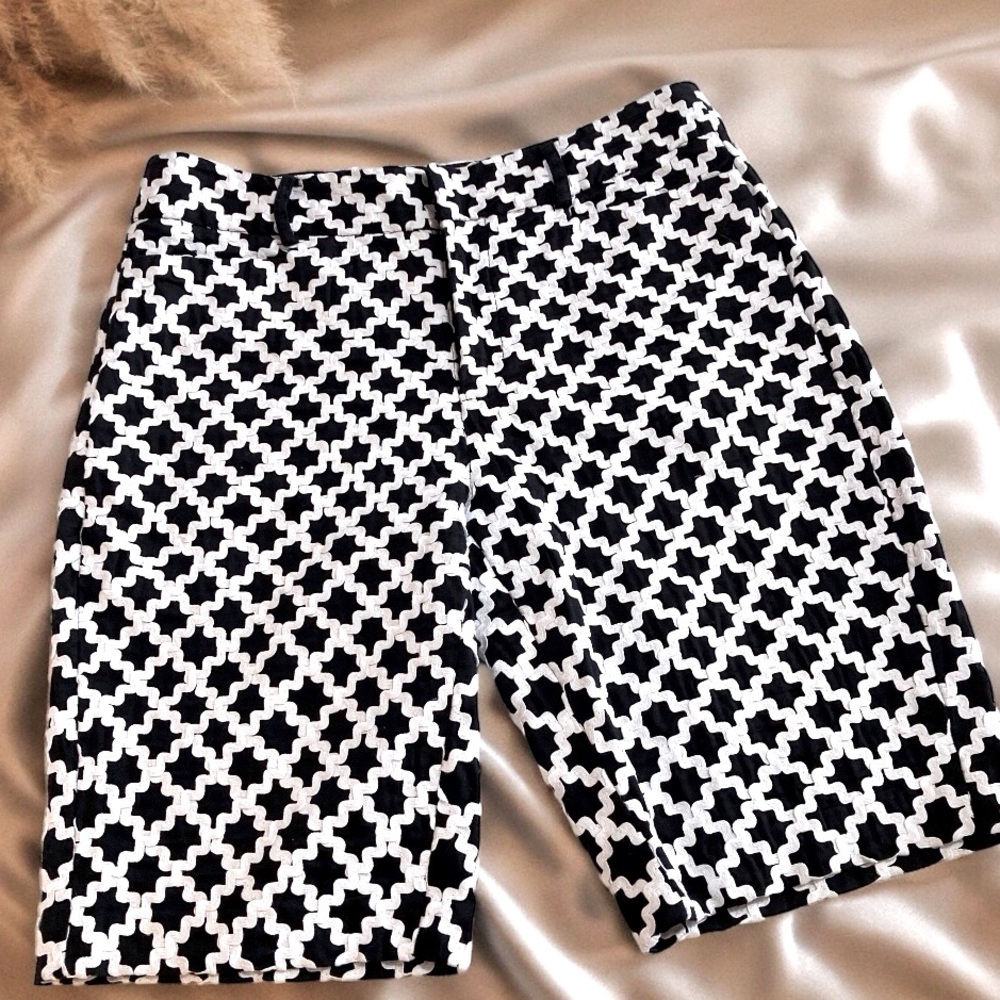 DETAILS Vintage Black and White Bermuda Dress Shorts
